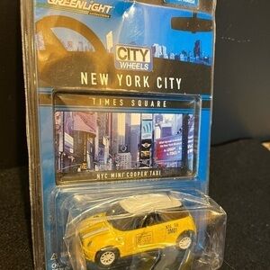 2003 Greenlight City Wheels Times Square NYC Mini Cooper Taxi NIB